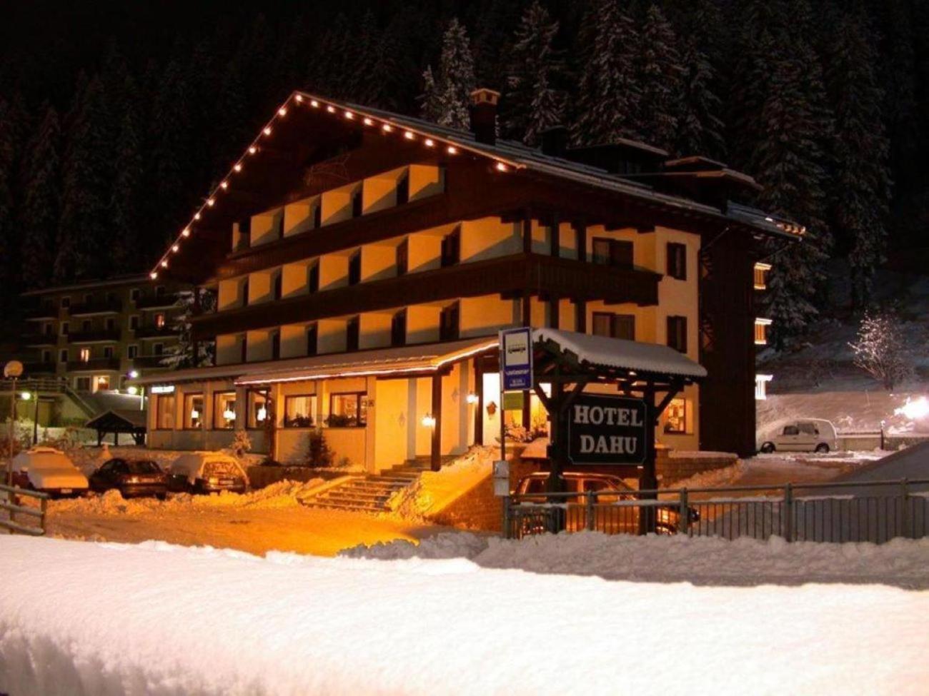 Hotel Dahu Madonna Exteriér fotografie